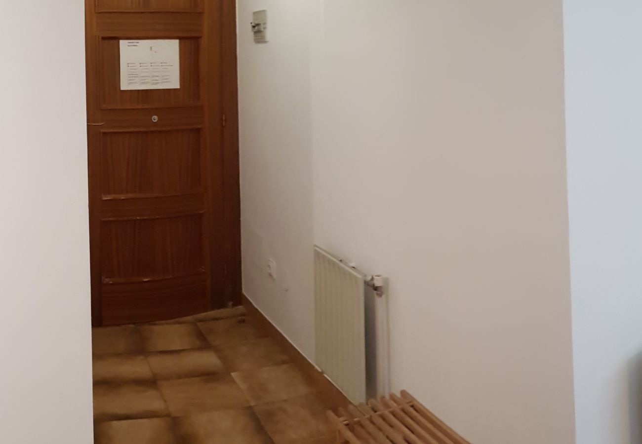 Apartment in Incles - E030241